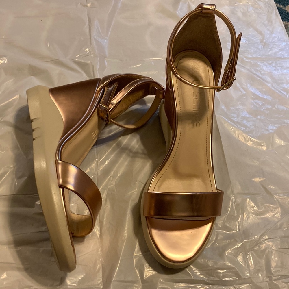 Le Scarpe Rose gold wedge sandals size 38